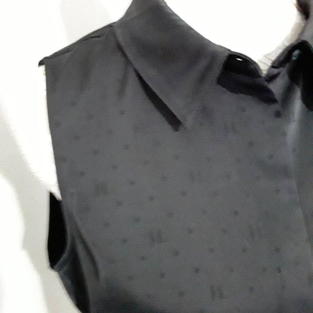 Karl Lagerfeld lovely dark black sleeveless button down top size M - Picture 4 of 10